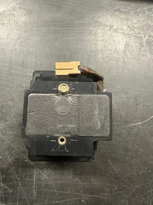 Amplificador de áudio Nissan 350Z 2003-2004 28060CD000 AMD198941 - Imagem 1 de 4