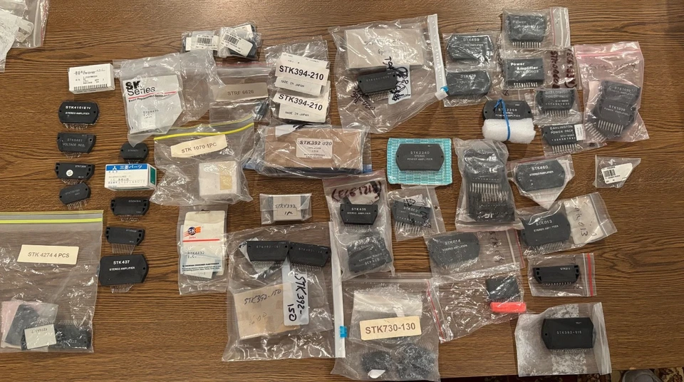 Circuitos integrados STK surtidos Foto 1 de 1