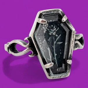 GOTHIC COFFIN RING rose in gray glass casket silvertone vampire jewelry F6 - Picture 1 of 7