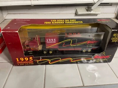 Racing Champions 1995 Snap-on Aeromax transporter - Image 1 of 4