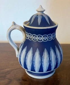 Antigua maceta inglesa de jaspe azul del siglo XIX tipo madera de cuña - Imagen 1 de 6