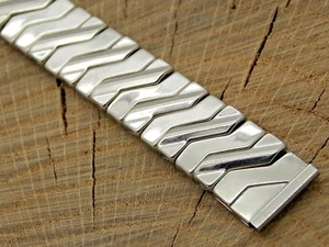 Vintage NOS Unused Stainless Steel Watch Band 16mm Expansion Straight Bracelet - Picture 1 of 3