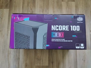 Cooler Master NCORE 100 MAX grau, Mini-ITX, 850W SFX Netzteil, 120mm WaKü - Bild 1 von 12