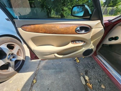 1998 1999 年 2000 年 01 2002 2003 年 JAGUAR XJ8 XJR 左前门板 SDZ — 第 1/2 张图片