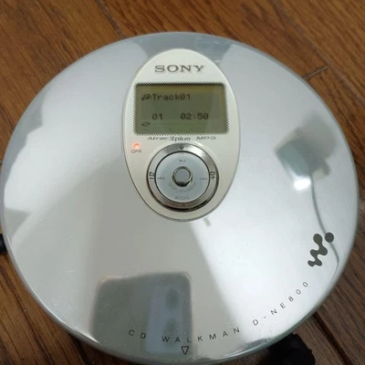 Reproductor portátil Sony D-Ne800 CD Walkman ATRAC3plus/ATRAC3/MP3 2003 blanco Foto 1 de 4