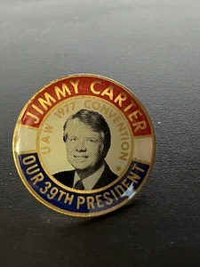 Jimmy Carter Our 39th President UAW 1977 Convention Political Lapel Pin 1" A - Picture 1 of 3