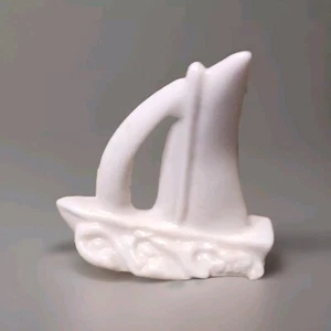 Wade England Nautical Wonderland Series Sailboat Figure 2012 Red Rose Tea - Picture 1 of 3