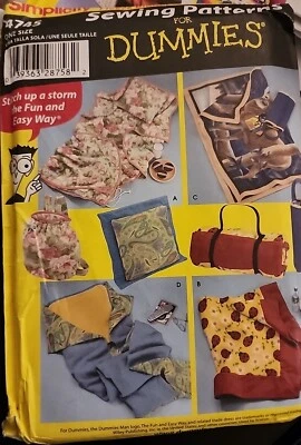 4745 Simplicity Sewing Pattern.  Sewing For Dummies. Pillows, Quilts, Carry Bags - Image 1 of 3