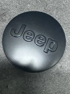 2013-2025 Jeep Wrangler Grand Cherokee Black Center Cap 	1LB77RXFAC - Picture 1 of 2