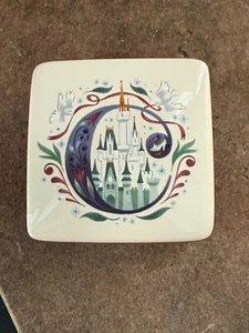 Disney Parks ABC Collection C is for CINDERELLA CASTLE Ceramic TRINKET BOX New - Picture 1 of 3