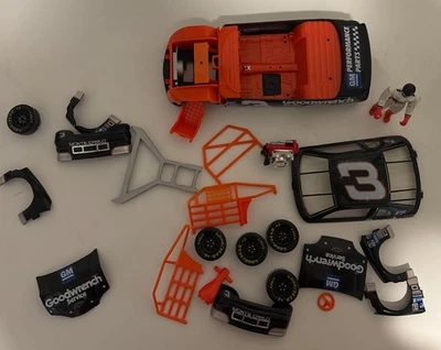 Dale Earnhardt 1/16 Action Plastic GM Goodwrench Changeable Crash Car - Image 1 of 4