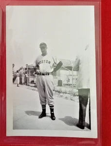 3 1/2 x 5 B&W FAN PHOTO of  Bobby Doerr  Red Sox Spring Training  Winter 1949 - Picture 1 of 3
