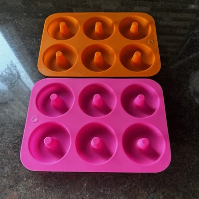Baking  Silicone Donut Pan makes 6 donuts Lot Of 2 To Make 12 - Image 1 of 4