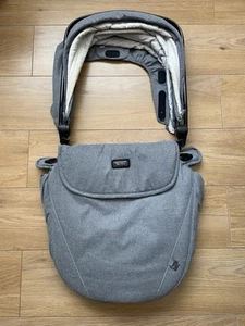Delantal con capucha Silver Cross Pioneer Wayfarer edición especial paquete de colores - gris Eton - Imagen 1 de 9