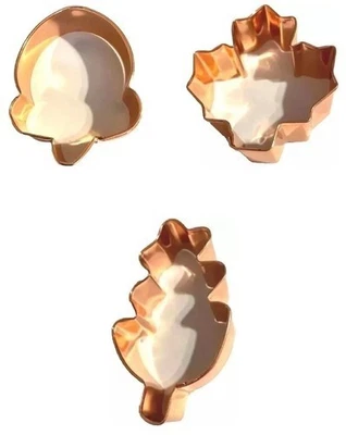 3 cortadores de biscoito acabamento cobre bolota bordo folha de carvalho formas de outono Wilton aposentado - Imagem 1 de 4