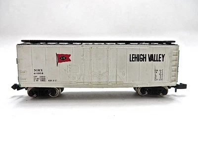 N Gauge Bachmann Lehigh Valley 40' Plug Door Boxcar Excellent Low Shipping    . - Image 1 of 4