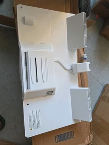 Wr49x40245 GE EVAPOTATOR COVER AND FAN - Picture 1 of 2