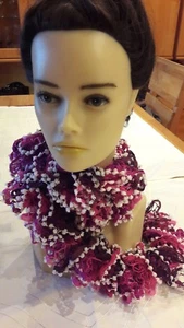 Volantschal, Rüschenschal, Fransenschal, Strickschal, Handarbeit - Bild 1 von 4