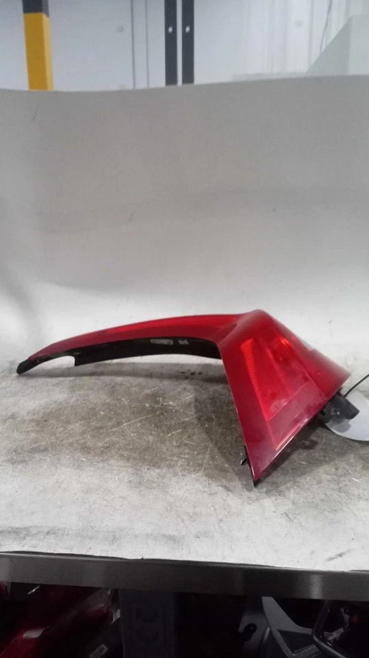 Used Left Tail Light Assembly fits: 2016 Volvo V60 Left Grade A - Image 1 of 4