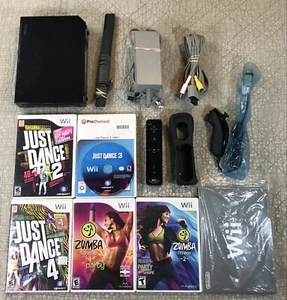 Nintendo Wii Console + 5 Games + Controllers Dance Games + Stay Active Games - Picture 1 of 10
