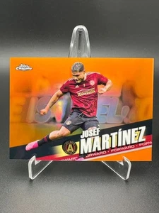 2022 Topps Chrome MLS - Josef Martinez #83 Orange Refractor/25 - Atlanta United - Imagen 1 de 3