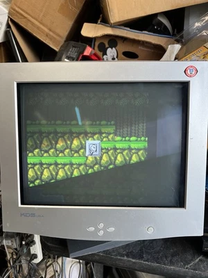 KDS XF-7s Xflat 786N Korea Data Systems CRT Retro Gaming 15" Monitor - Image 1 of 4