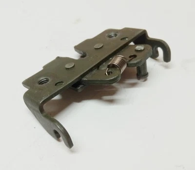 Schloß Verriegelung Sitzbank Piaggio MP3 Beverly X7-X10 Vespa Primavera Sprint  - Bild 1 von 2