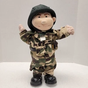 Vintage musikalischer Plüsch Armee Soldat 1979 Beverly Hills Teddybär Co - Bild 1 von 8