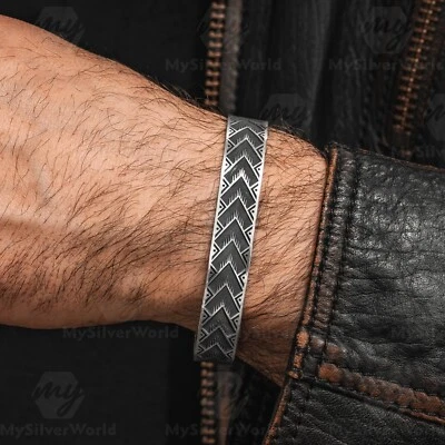 Brazalete de plata de ley 925 diseño moderno grabado hecho a mano para hombre Foto 1 de 3