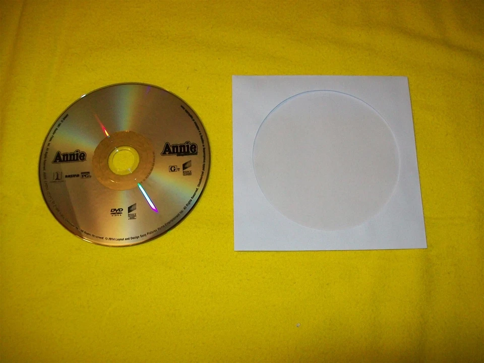 ANNIE ( ALBERT FINNEY ) & ANNIE A ROYAL ADVENTURE DVD DISC ONLY NO CASE 2 MOVIES - Image 1 of 1