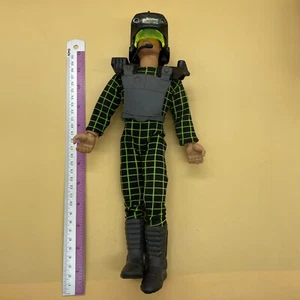 VINTAGE 1995 ACTION MAN V.R. WARRIOR FIGURE HASBRO Toy Green Stripe - Picture 1 of 14