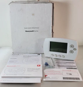 Honeywell RTH6580WF Wi-Fi 7-Day Programmable Touch Screen Thermostat (OPEN BOX) - Picture 1 of 3