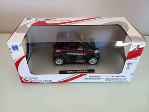 modellino smart fortwo auto dei carabinieri 1/24 newray - Picture 1 of 2