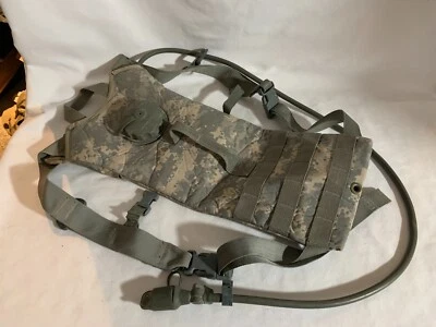 Hydramax 8465-01-524-8362 ACU MOLLE CamelBak-style ~Hydration Backpack w bladder - Image 1 of 4
