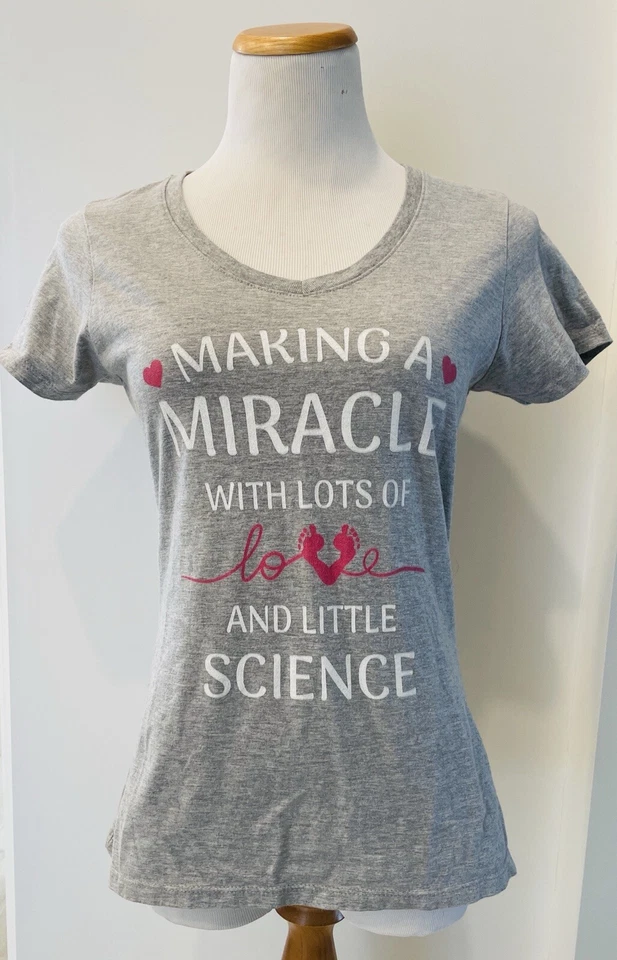 Maternity Surrogacy IVF Transfer T-Shirt 'Making a Miracle' Surrogate Sz Small - Image 1 of 1