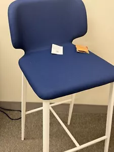 chairs, - Picture 1 of 1