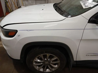 Guardabarros izquierdo conductor guardabarros estrecho acampanado compatible con Cherokee 3115157 19-23 Foto 1 de 4