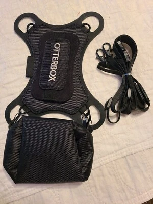 OTTERBOX Utility Series Latch II Case with Accessory Bag, New without box - Image 1 of 2