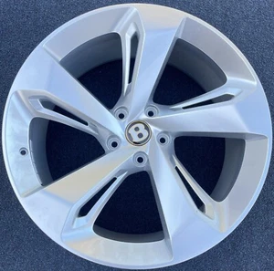 2017-2021 Bentley Bentayga Factory OEM 22" Genuine Wheel Rim Right - Picture 1 of 6