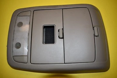 04 05 06 Suzuki XL-7 console central aéreo cúpula cinza claro fabricante de equipamento original - Imagem 1 de 4