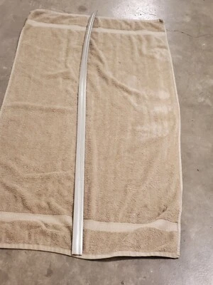 1997 1998 1999 Cadillac Deville Rear Bumper Trim Molding Strip Cover Foto 1 de 4