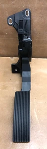 2013 dodge durango gas pedal ( 52124785AE ) 2011-2021 - Foto 1 di 5