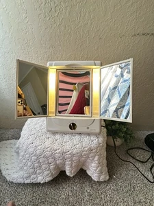 Vintage GE 106658 LM Make-up Mirror Tri-Fold Magnifying Lighted 3-Settings Used - Picture 1 of 10