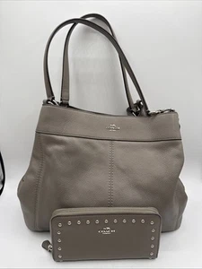 COACH LIMITED EDITION Lexy Pebble Leather Shoulder Bag W/ Matching Wallet - Picture 1 of 24