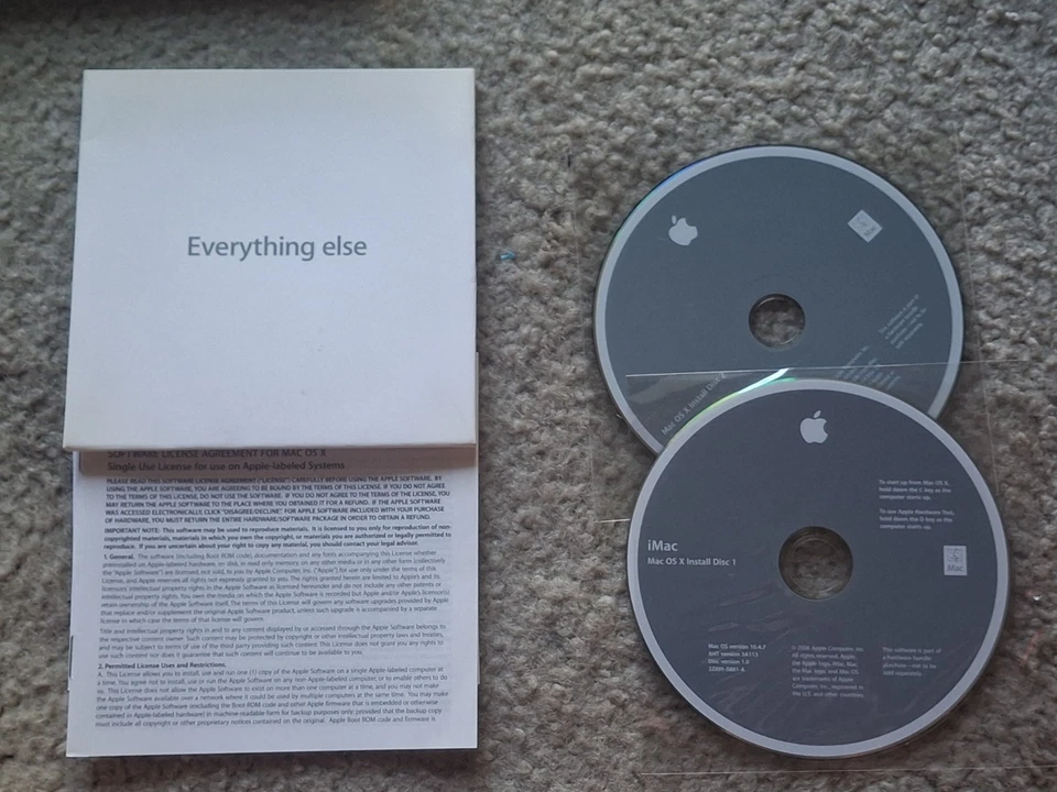 Disco de instalación Apple Mac OS versión 1 y 2 10.4.7 con embalaje  Foto 1 de 1