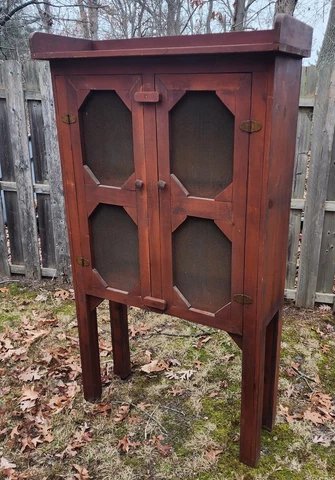 ANTIQUE WOODEN PIE SAFE w/ SCREEN PANELS HOMEMADE solid! Cover
