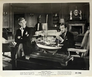 Foto fija de la película "A Kiss For Corliss" de Shirley Temple David Niven 1949 - Imagen 1 de 3