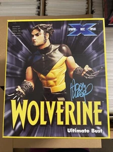 X-MEN WOLVERINE ADAM KUBERT SIGNED ULTIMATE BUST STATUE 2002 original box - Picture 1 of 5