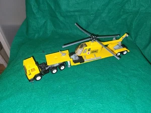 Siku 3719 Ford Cargo Tieflader mit ADAC-Hubschrauber LKW - Picture 1 of 5