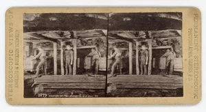 Tarjeta estereoscópica Stereoview unión de dos carreteras en una mina de carbón de pozo de carbón - Imagen 1 de 2